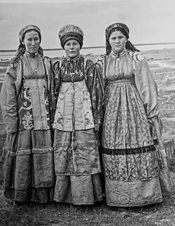 Как раньше одевались