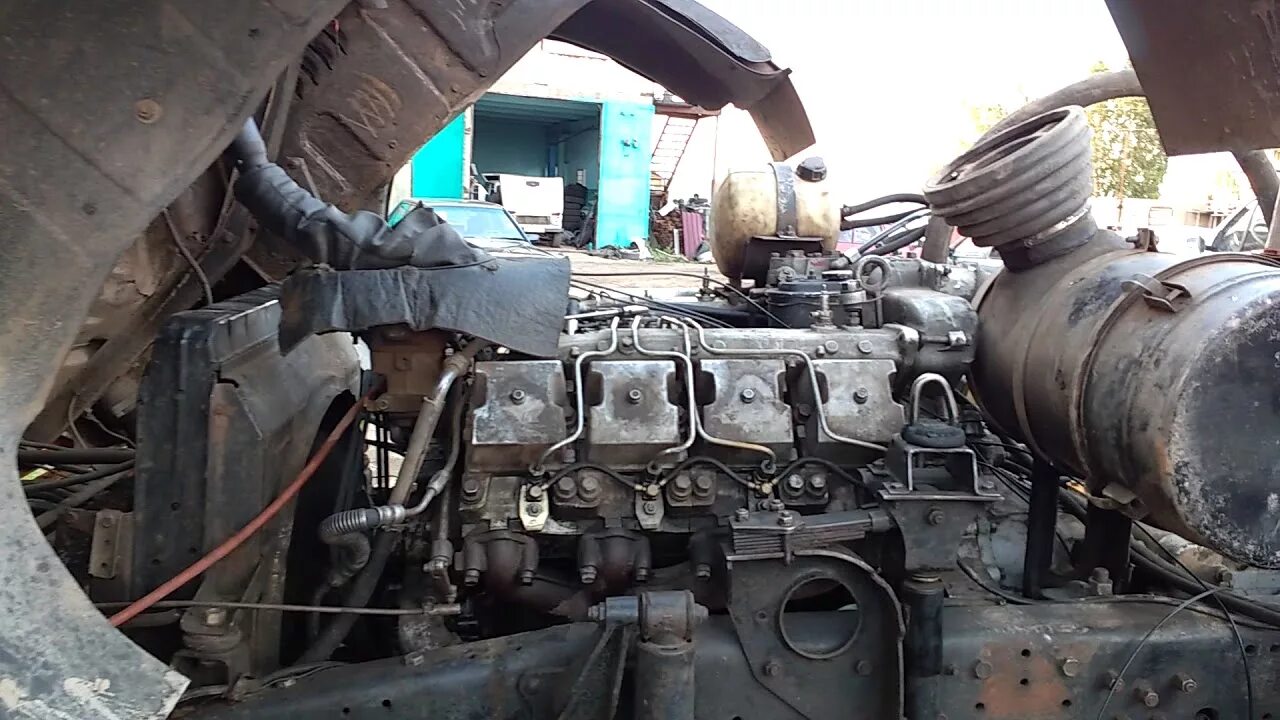 Снять мотор камаза. Камаз 5320 мотор. Двигатель камаз 55111. Разобранный мотор камаз. Кап ремонт автомобилей камаз.
