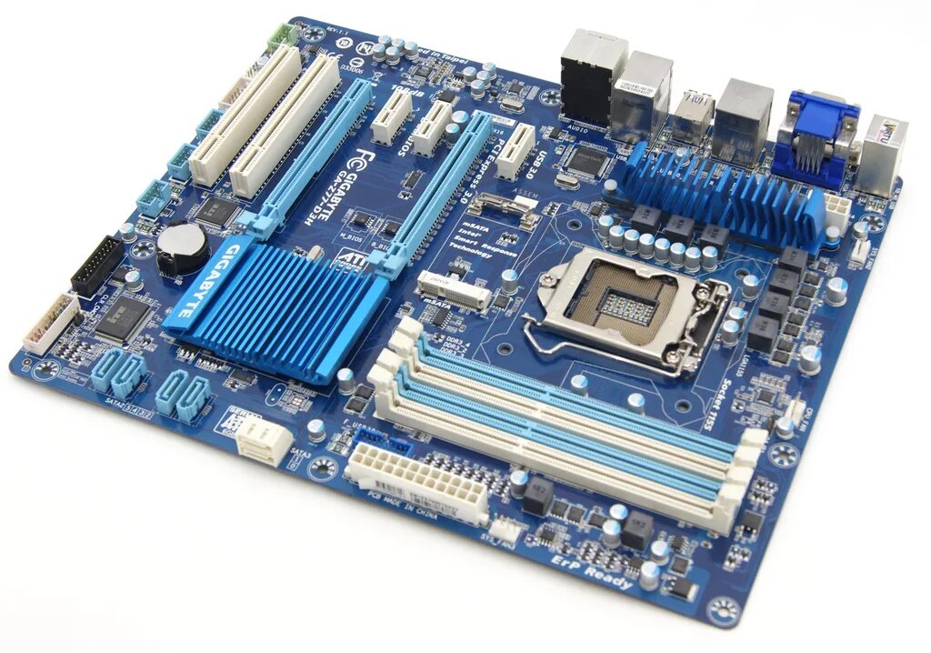 Материнская плата сокет lga 1155. Gigabyte ga-z77-d3h. Мат плата 1155 Gigabyte. Материнская плата Gigabyte z77-d3h. Материнка гигабайт 1155 сокет.