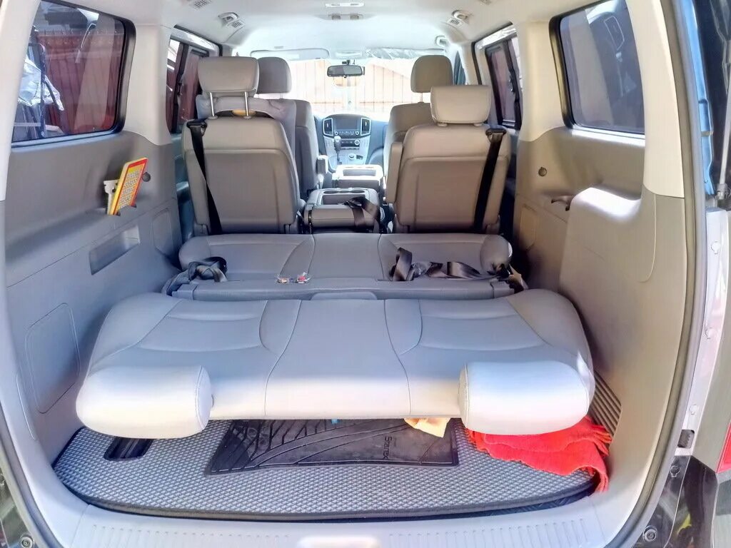 Hyundai гранд starex. Hyundai grand starex 2007. Hyundai grand starex i рестайлинг 2. хендай гранд старекс 12 мест. обзор hyundai grand starex.