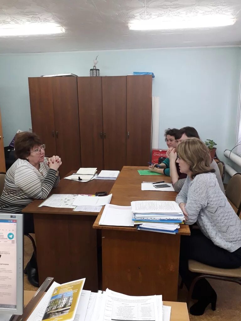 Комитет по социальным вопросам картинка. Председатель комитета образования тевризского района омской области. Тевризская сош 2 тевризского района омской области. Тевриз мэрия. Комитет образования омского.