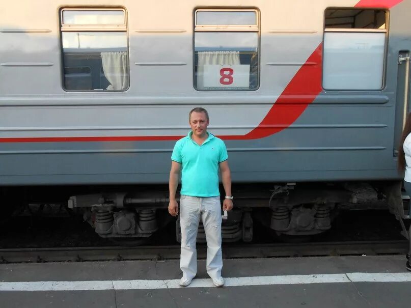 Поезд Ереван. Ереван Баку поезд. Едет поезд номер 8 Ереван Баку. Фото поезда Ереван-Баку.