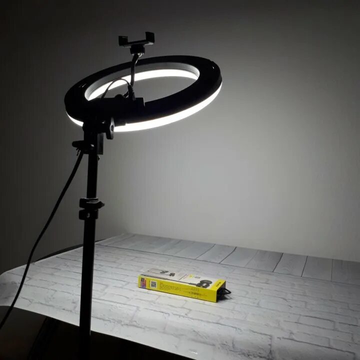 Кольцевая лампочка. Кольцевая лампа со штативом Ring fill Light 26 см. Кольцевая лампа 33 см со штативом. Кольцевая лампа со штативом 33 РГБ. Кольцевая лампа 26 см + штатив.