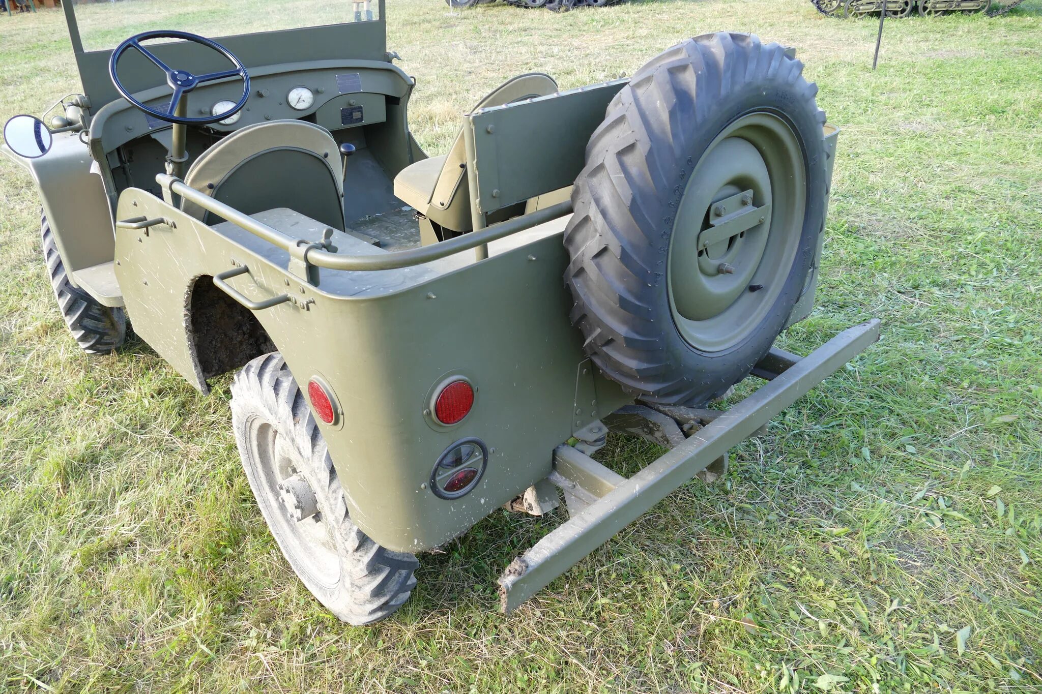 Bantam v3. Bantam е-3. bantam brc 40 упоминания. вездеходы bantam. моторы войны черноголовка 2025.