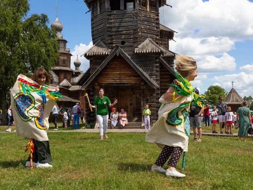 День суздаля в 2024 году. Фестиваль огурца в Суздале. Праздник огурца в Суздале. Фестиваль Суздаль 2023. Праздник огурца в Суздале 2023.