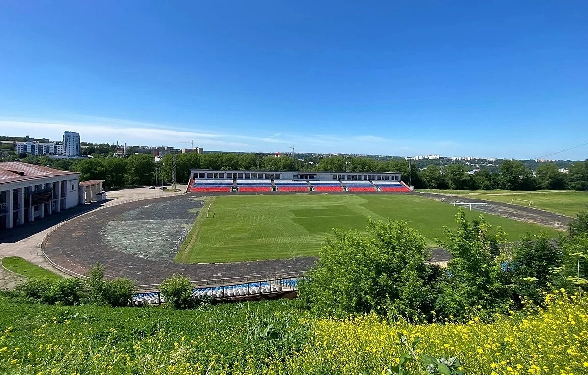 Продам стадион. Стадион Смоленск.