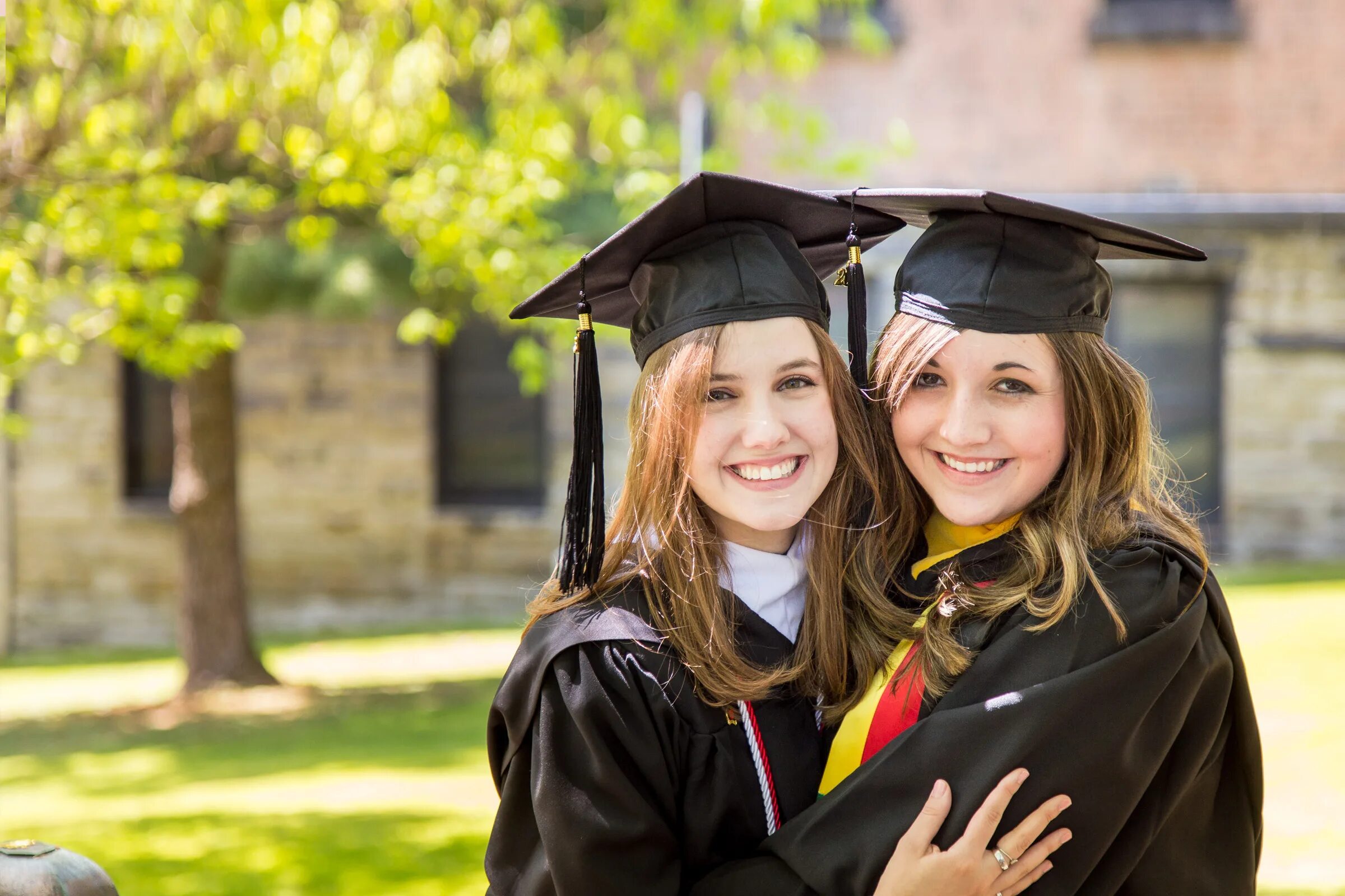 Undergraduate student. Graduate undergraduate разница. Undergraduate study. Undergraduate degree is. Выпускной за границей.