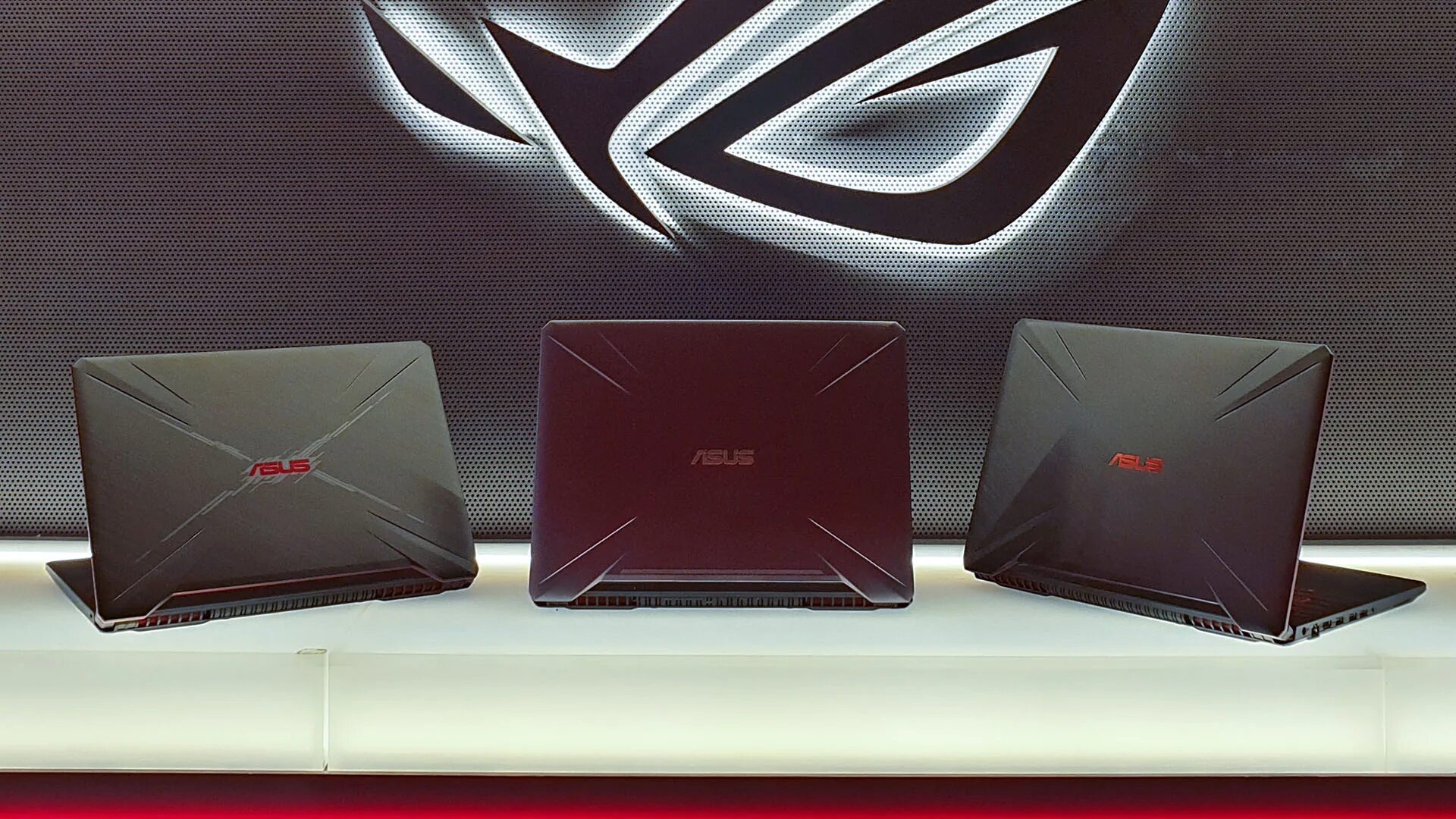 ASUS fx705 17,3. ASUS TUF fx50. Асус туф гейминг. Ноутбук ASUS fx706li.