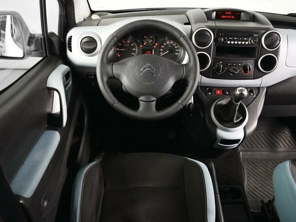 Ситроен берлинго 2012 года. Ситроен Берлинго 2012. Citroen Berlingo 2012 г.в.. Ситроен Берлинго 2 салон. Ситроен Берлинго 2012 салон.