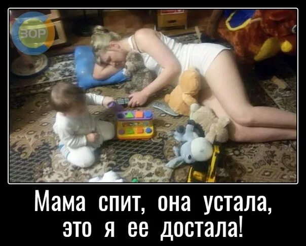 Соблазнительные домохозяйки. Спящий сын. Тряхнул мама пока она. Мама с пасынком на кухне. Женщина совращает мальчика.