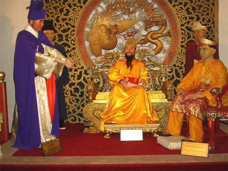 Хуанди император китая. Дуэт властелины востока. Восточные средневековые шлемы. Доспехи востока. Сиро яковитская церковь литургия.