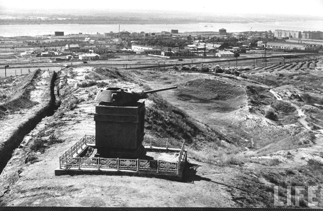 диорама сталинградская битва мамаев курган. сталинградская битва река волга. диарама "сталинградская битва". волжская флотилия сталинград. диорама сталинградская битва в волгограде.