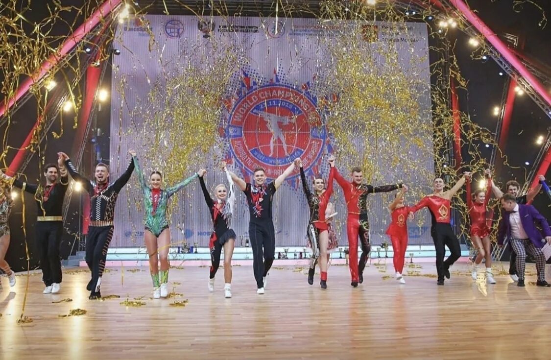 Соревнования по акробатический рок-н-ролл чемпионат мира. Акробатический рокенрол. Студия рок н ролла. Акробатический рок-н-ролл евгений александрович 2022 год. Клуб акробатического рок-н-ролла позитив.