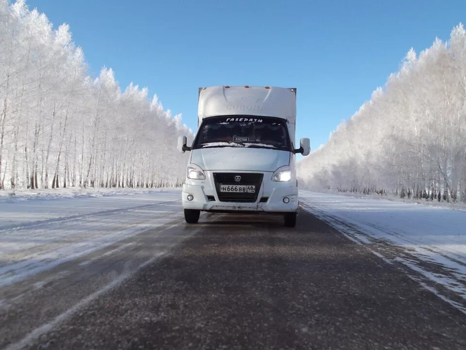 Аватарки газель. Газель Некст грузовая зима. Газель Некст трасса. Газель Некст фура Дальнобой. Газель зимой.