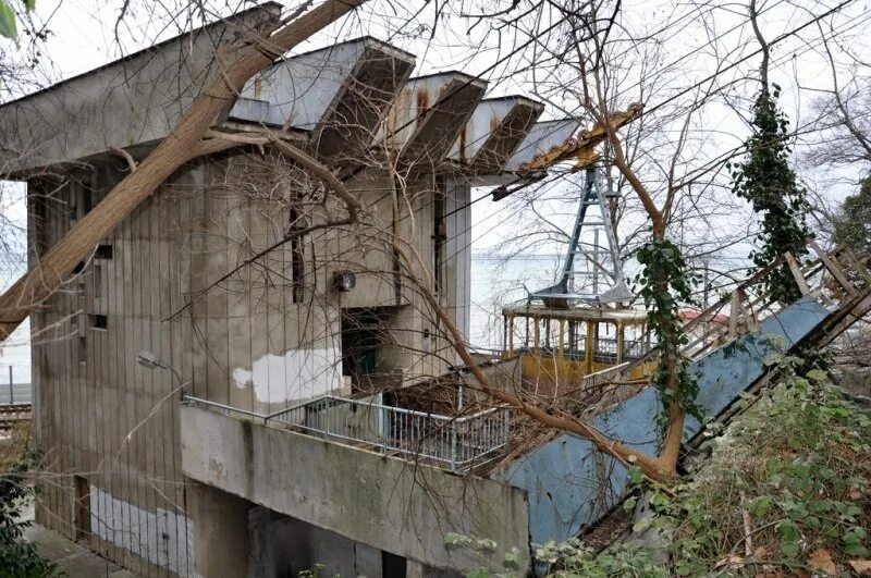 Канатка в чиатуре. Заброшенная канатка владикавказ. Пензенская канатная дорога. Чиатура канатная дорога. Заброшенная канатка нальчик.