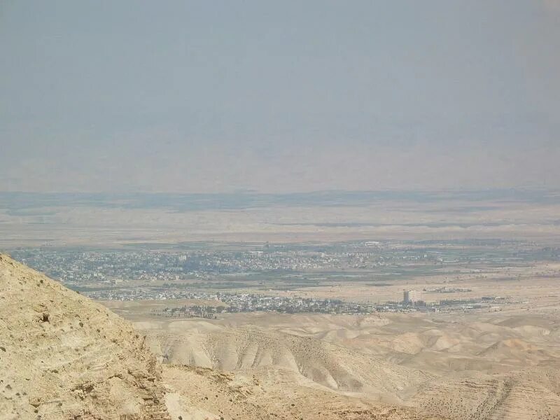 Гора харама. Иудейская пустыня израиль. Городище иерихон. Гора иудеев. Эрозия горных пород.