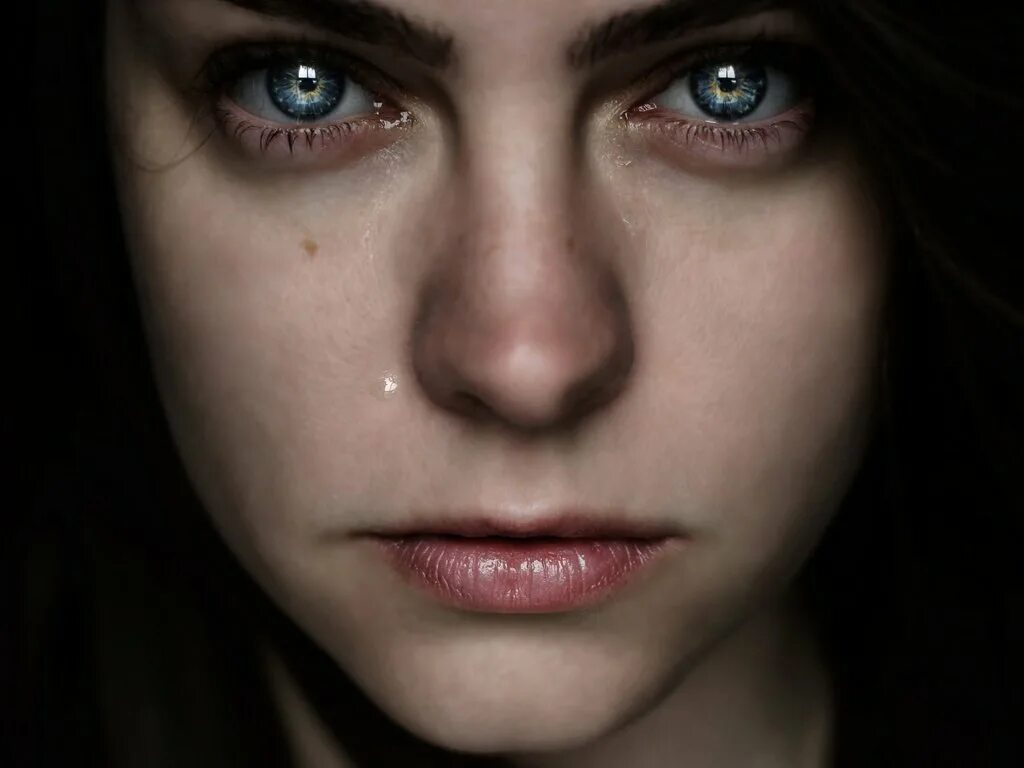 взгляд пустой песня. взгляд пустой песня. равнодушие глаза. взгляд пустой песня. девушка с пустыми глазами.