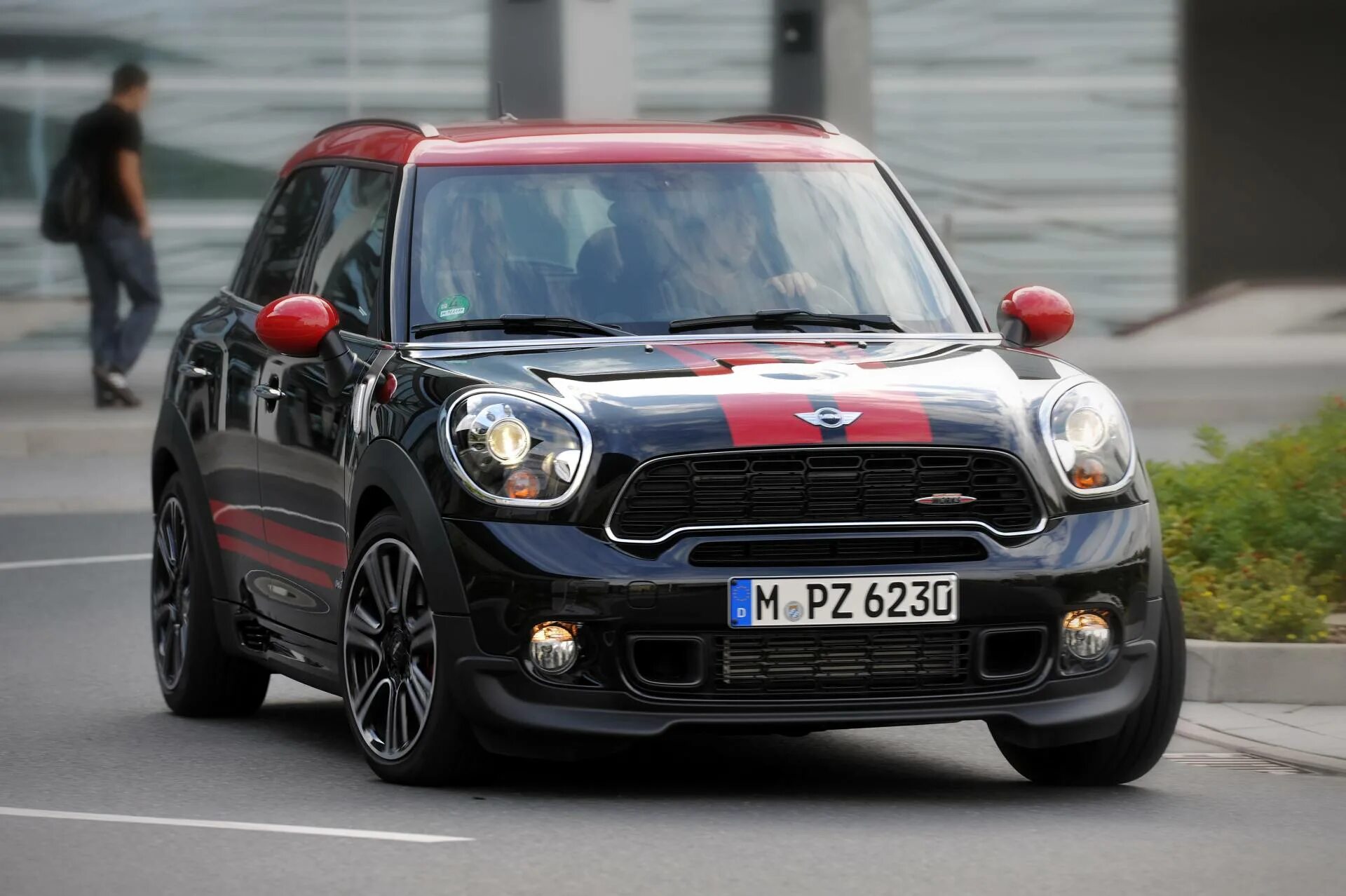 Мини купер похожие. Мини Купер r60. Countryman r60. Mini Cooper Countryman Джон Купер Воркс 2012. Mini r60 JCW.