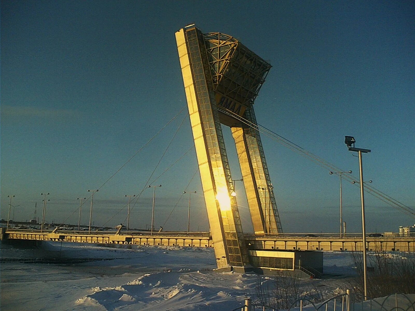 Мост факел Салехард. Мост Ямал в Салехарде. Ямал факел мост. Ангальский мыс Салехард. Салехард питер