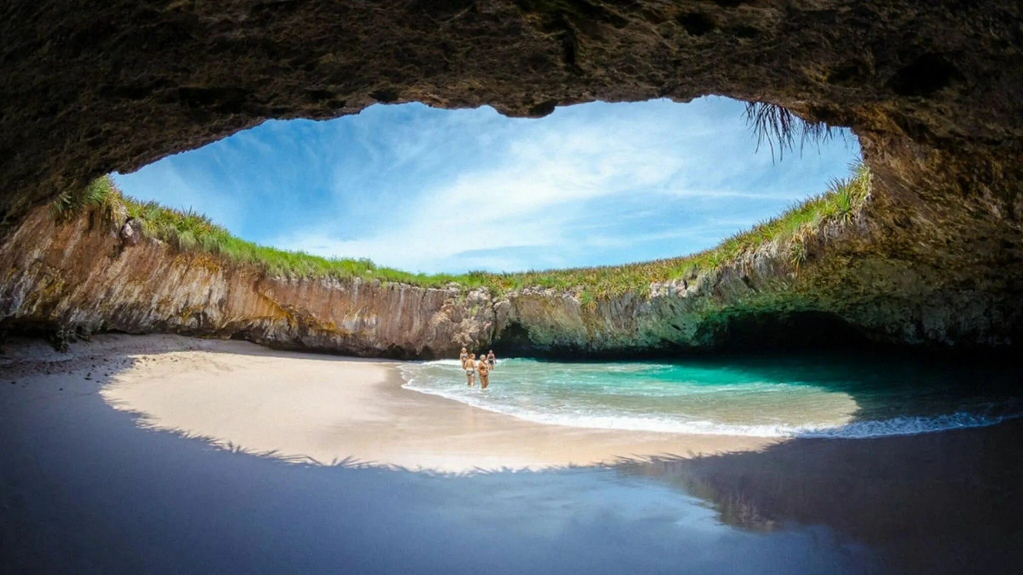 пляж любви, мариета, мексика. остров мариета скрытый пляж мексика. скрытый пляж в пуэрто-вальярта мексика. остров мариета мексика. пляж любви на острове мариета мексика.