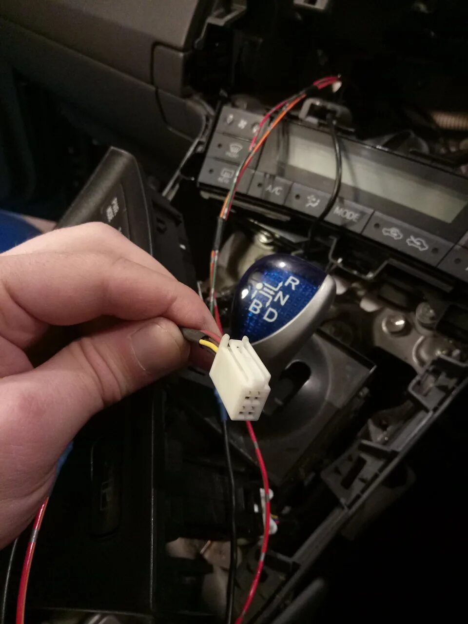 Prius 20 подключение камеры Камера заднего вида на дорестайл Toyota Prius (20), 1,5 л, 2004 года аксессуар