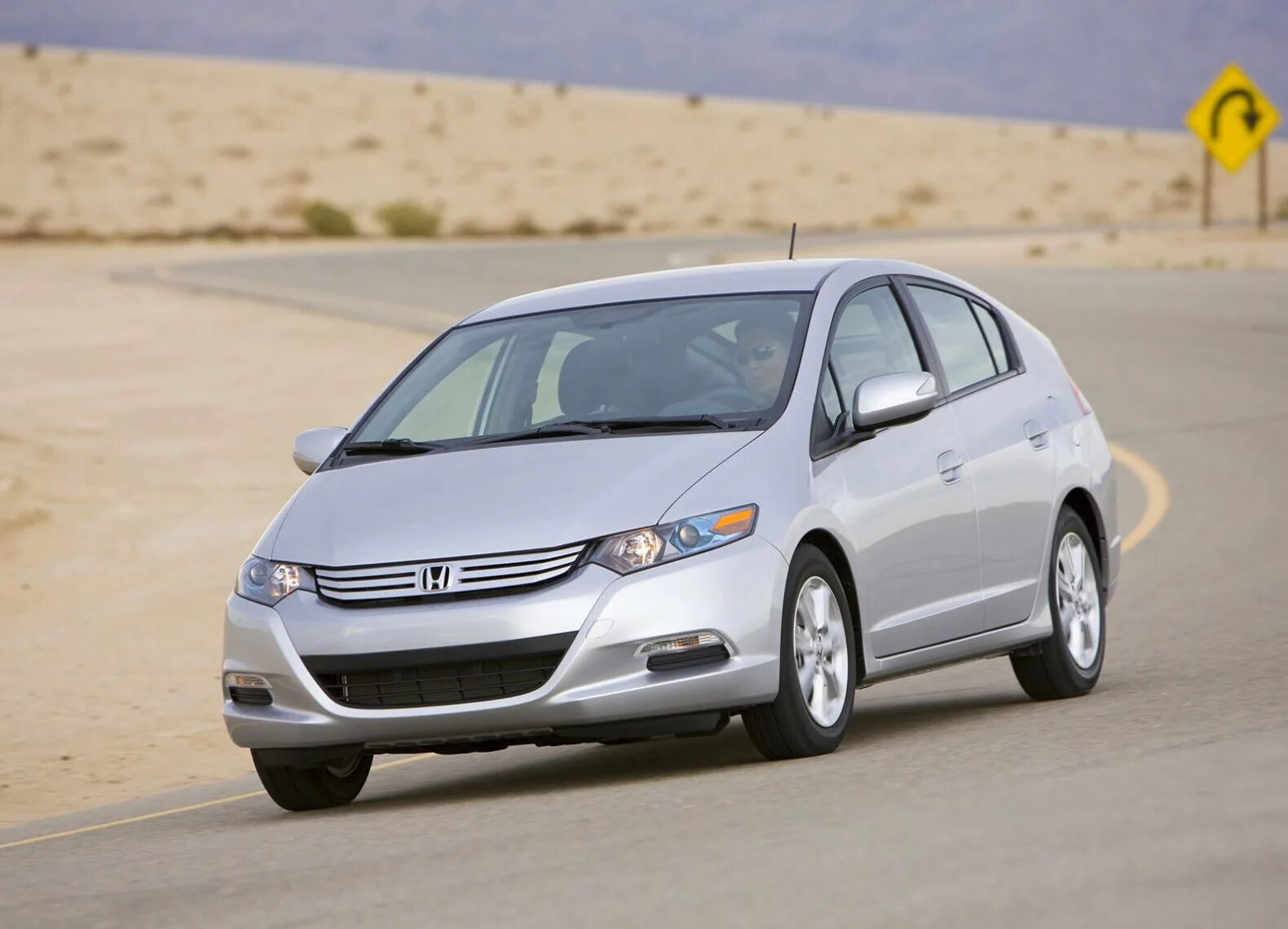 Инсайт 2010. Honda Insight 2009. Honda Insight 2010. Хонда Инсайт 2009 года. Honda Insight 2010 гибрид.