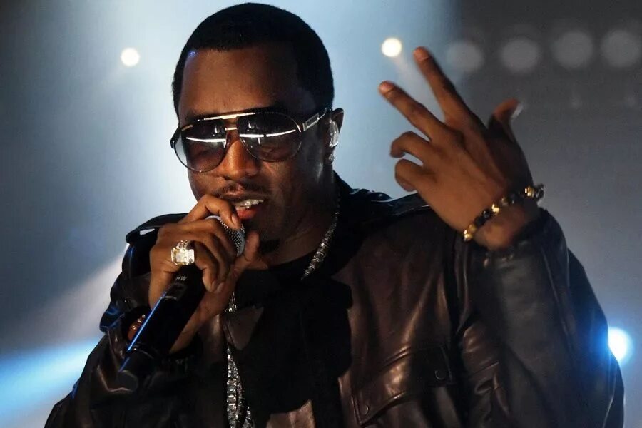 Рэпер дидди. Puff Daddy. Puff Daddy рэпер. Шон п. Дидди Комбс. Diddy Пафф.