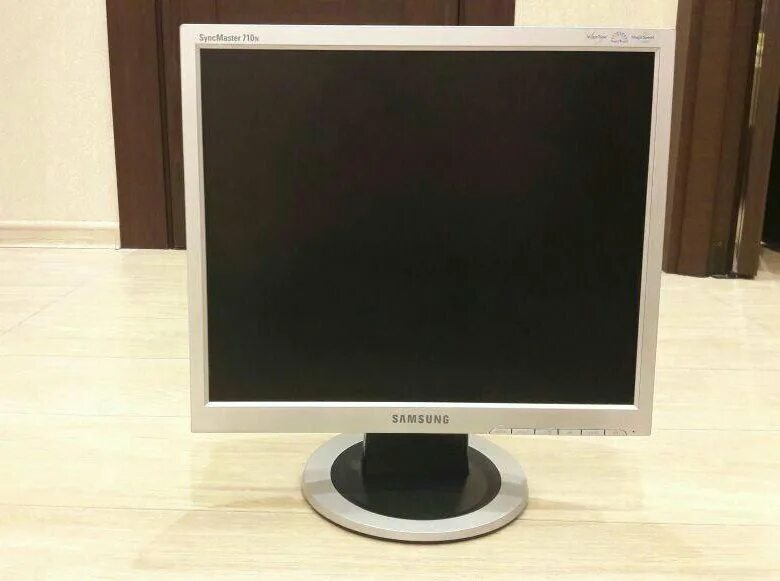 Мониторы новосибирск. Samsung 710n. SYNCMASTER 710n. Samsung SYNCMASTER 710n. Монитор Samsung 710n.