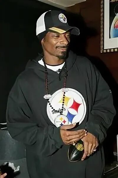 Snoop dogg sensual. Snoop Dogg NFL.