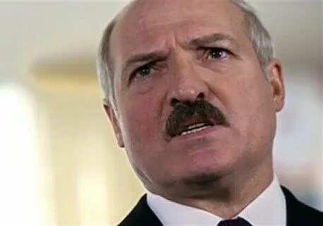 Лукашенко уволил
