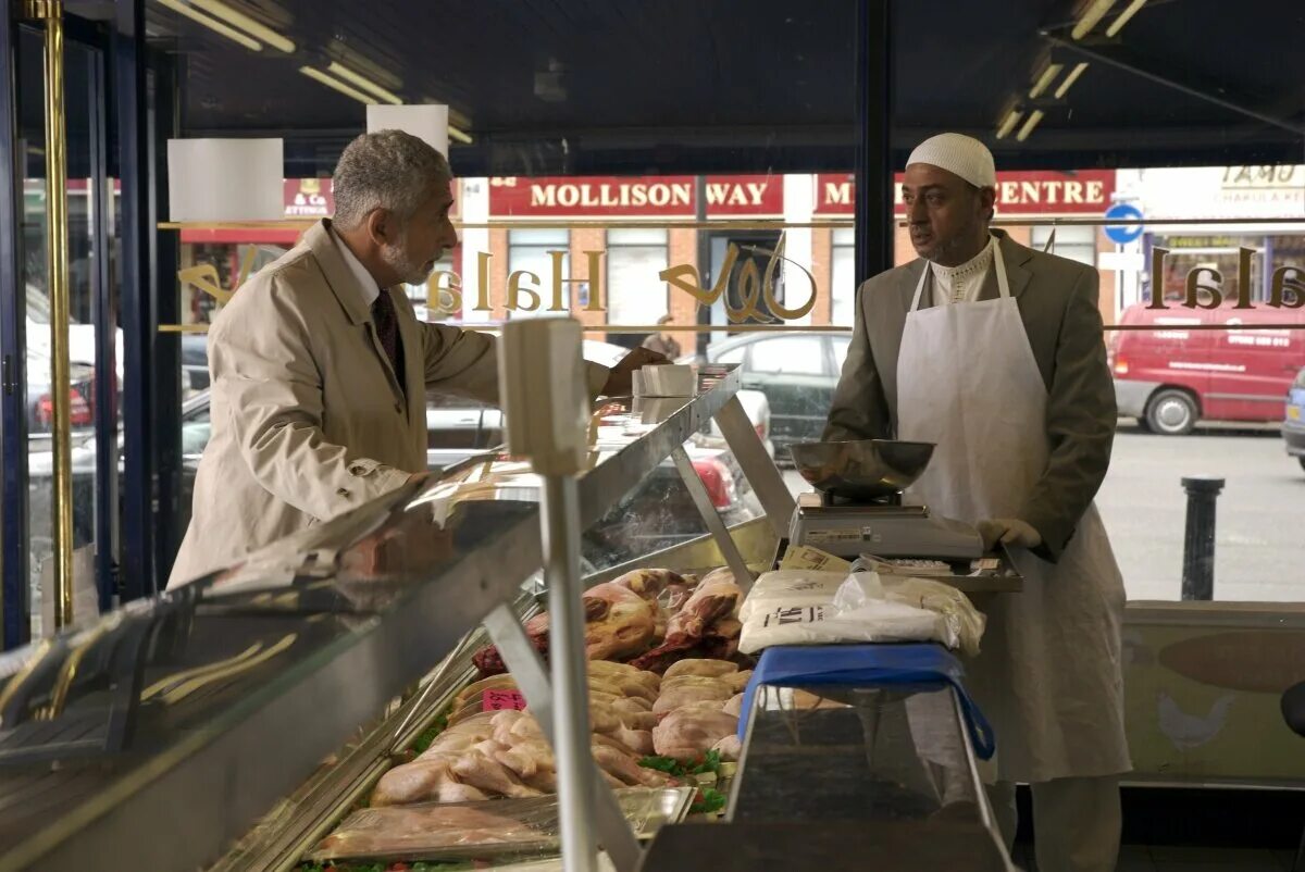 фильм про террористов в лондоне. фильм о террористах германии. террорист 2008. отель мумбаи теракт 2008. российские фильмы про террористов.