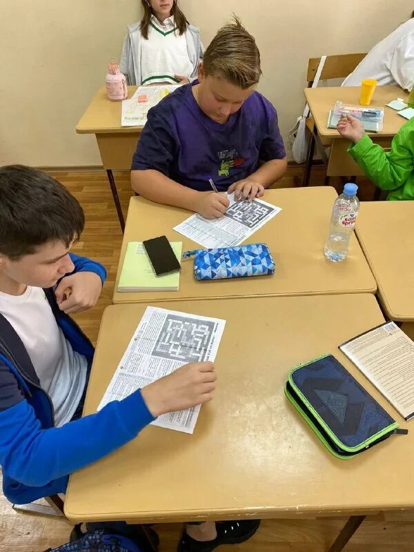 Школа мир. Прогрессивная школа. Прогрессивная школа. Смарт скул валуево. Steve jobs school здание.