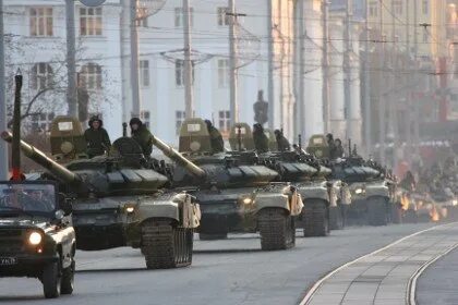 Колонна танков москва