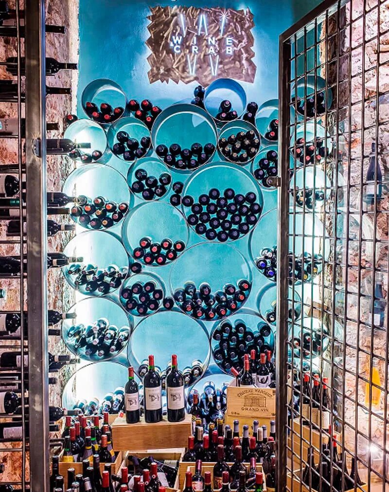 Вино на никольской. Wine and crab ресторан москва. вино и крабы ресторан на никольской. wine crab москва барвиха. ресторан вино и крабы москва барвиха.