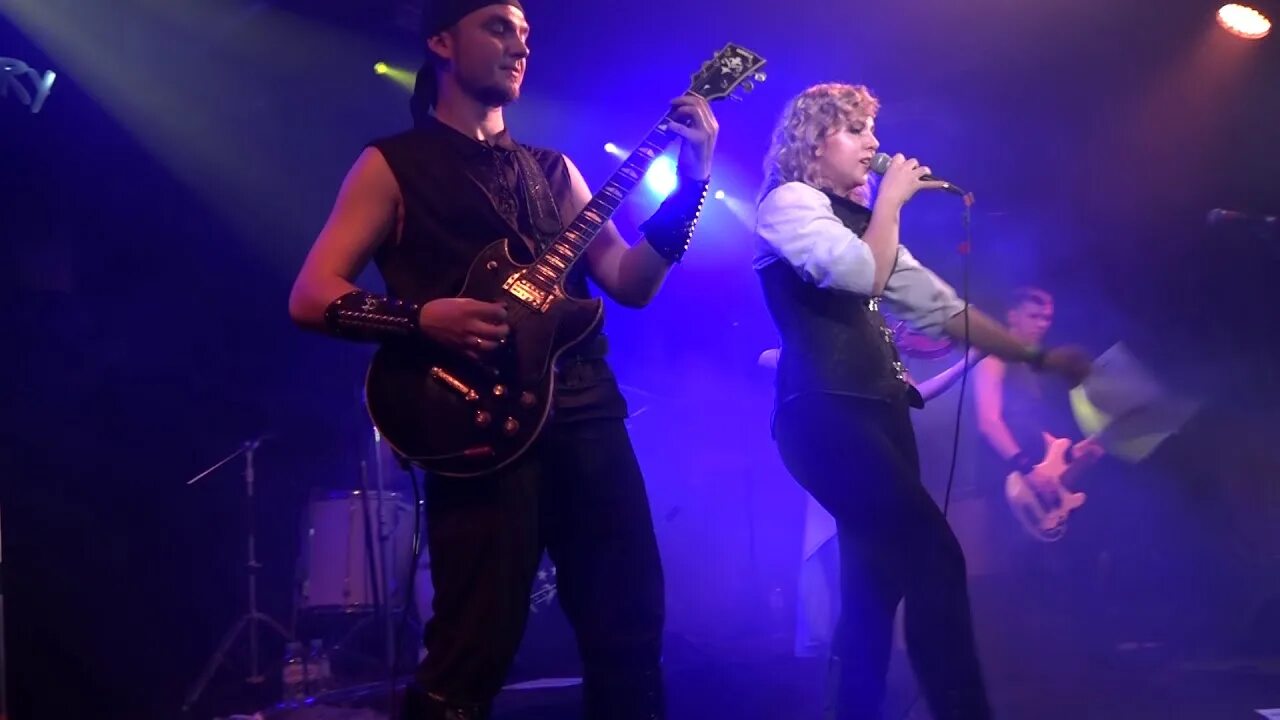 Солистка группы марко поло. Вокалистка группы марко поло. Марко поло группа 2022. Солистка группы марко поло. Марко поло песни.