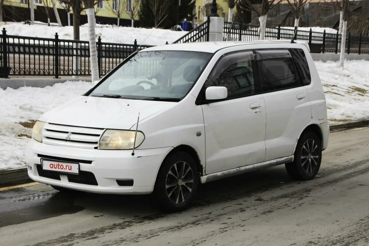 Аналог мицубиси. Мицубиси Динго. Мицубиси Динго АКБ 1,4. Mitsubishi Dingo черная. Митсубиши Динго Дайхатсу.