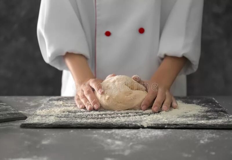 Месить тесто. Andy chef пасхальный кулич. Идеальное тесто. Босс теста. Энди шеф пасха кулич.