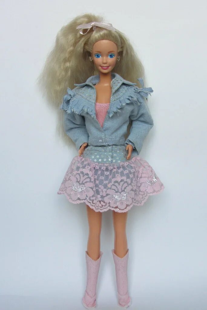 Барби feeling fun 1988. Платье super Style Barbie 1988. Кукла Барби 1988 года. Denim fun Barbie. Feeling fun