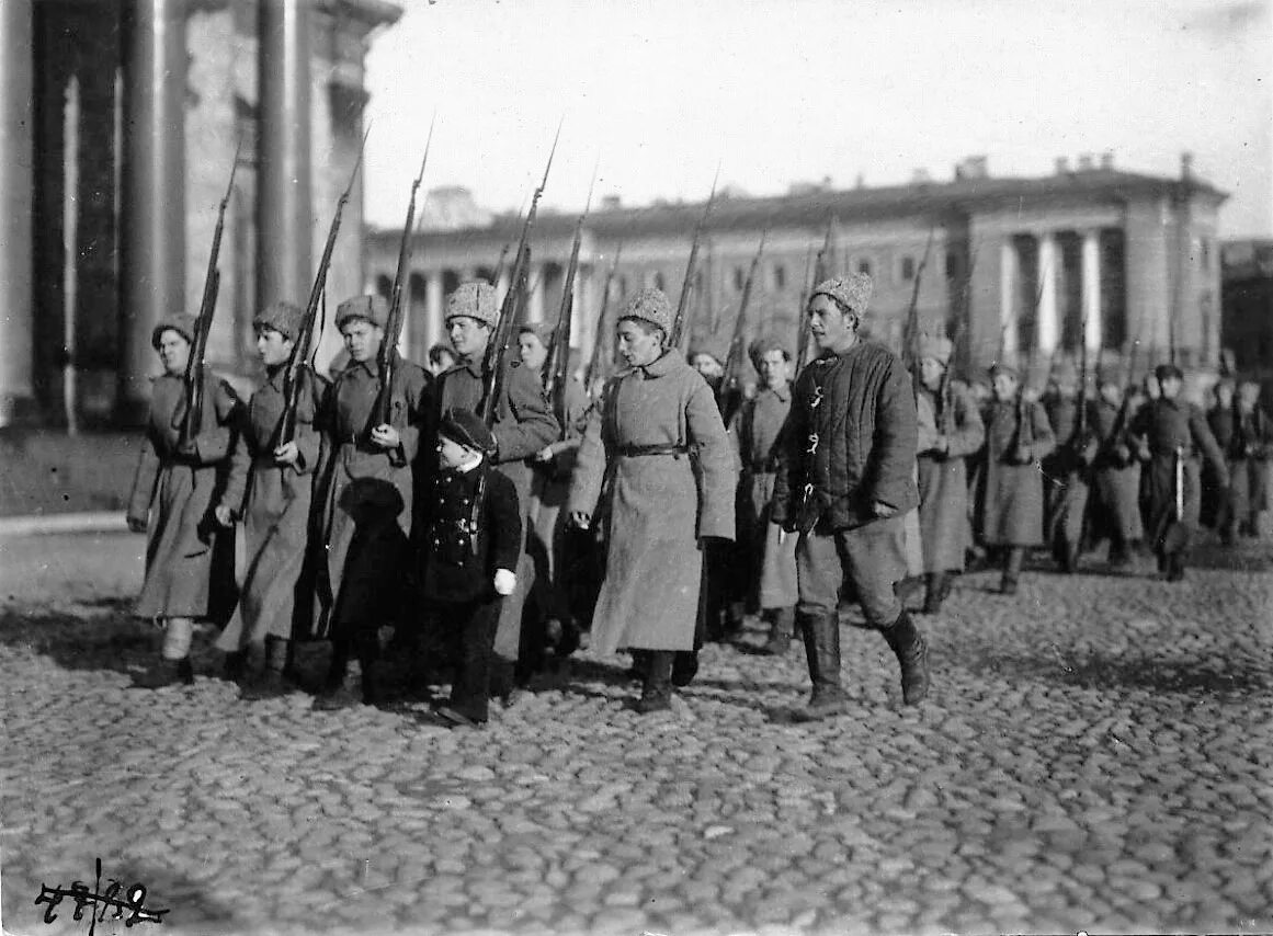 В гражданскую войну петроград контролировали. Юденич петроград 1919.