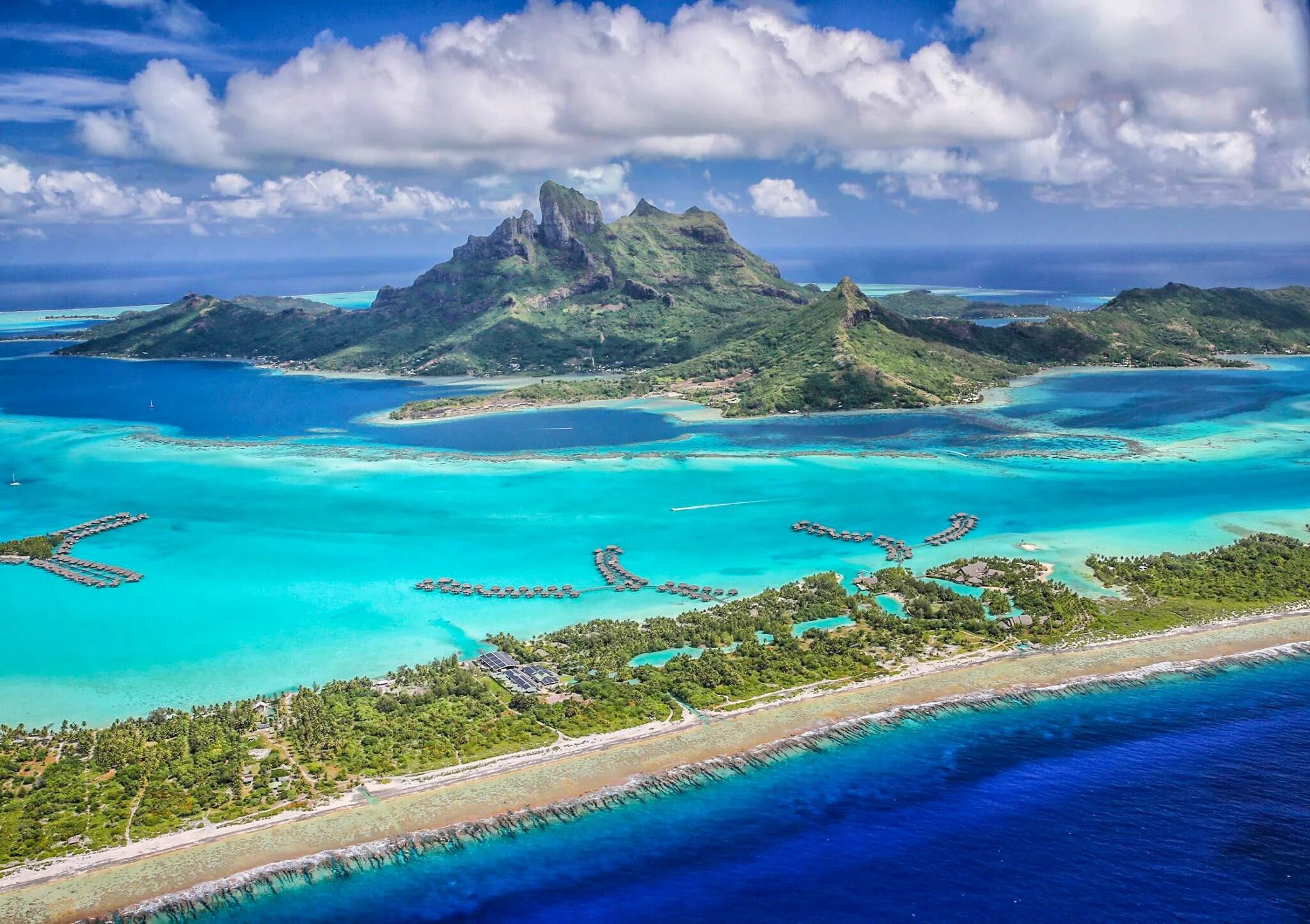 Большие французские острова. Папеэте остров Таити. Остров Бора-Бора (Bora-Bora). Французская Полинезия остров Таити. Папеэте французская Полинезия.