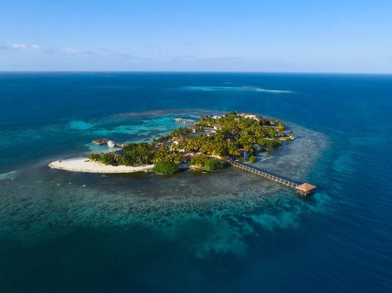 Белиз Атолл. Частный остров Белиза Франсис. Остров Блэкадор около Белиза. Карибский бассейн самый большой отель.