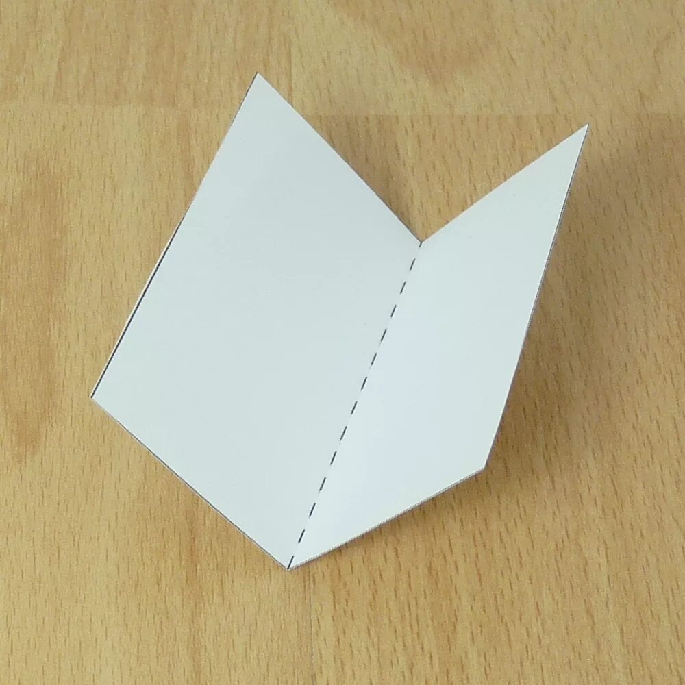 складывать лист бумаги. складывать лист бумаги. сгибание бумаги.