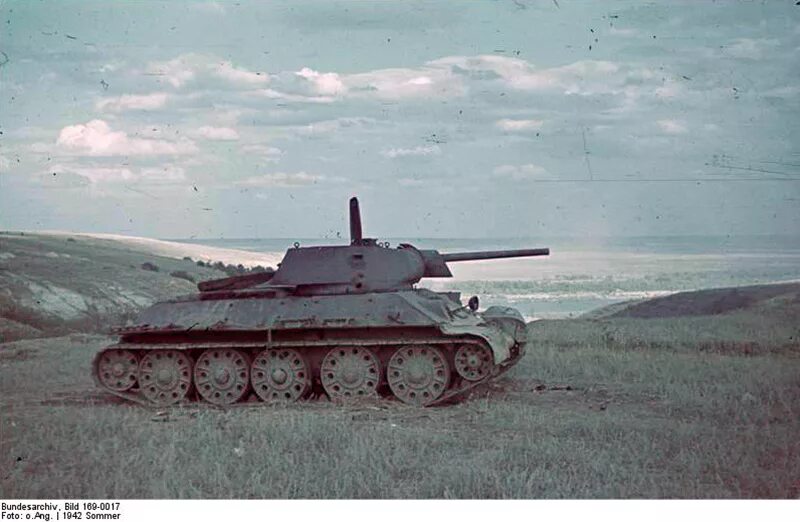 Т 34 стз 1941. Танк кв 1942 год. Кв-1 харьков 1942. Т-26 1939. Танк кв 1941.