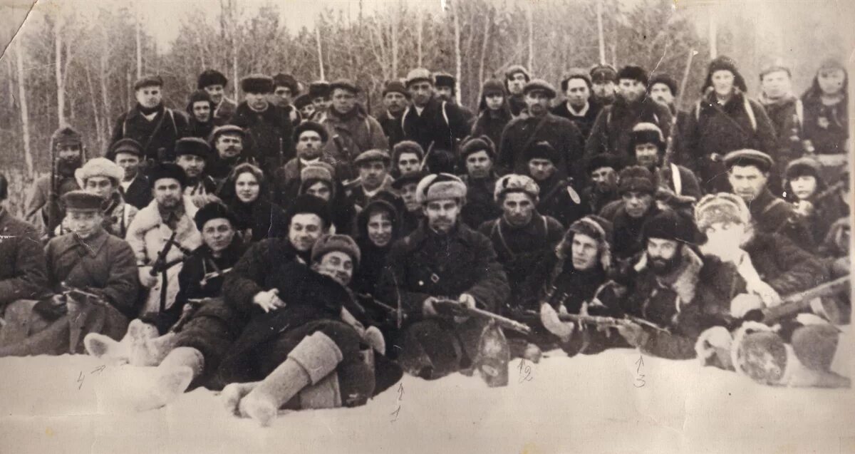 Подвиги партизан в годы войны. Партизаны 2 Ленинградской Партизанской бригады. Партизанские отряды 1941. Ямпольский Партизанский отряд за родину. Лужского партизанского отряда Ленинградской области.