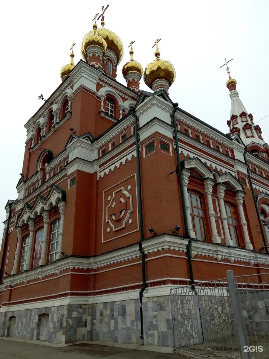 Подворье пермь. Вознесенско-феодосиевская церковь пермь. архиерейское подворье храма вознесения господня пермь. архиерейское подворье храма вознесения господня. церковь на борчанинова пермь.