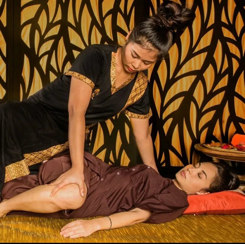 можно ли делать тайский массаж. можно ли делать тайский массаж. тайская йога терапия. тайский массажер. классический тайский массаж.