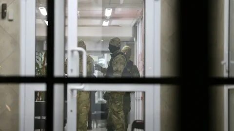 Белых отпустили