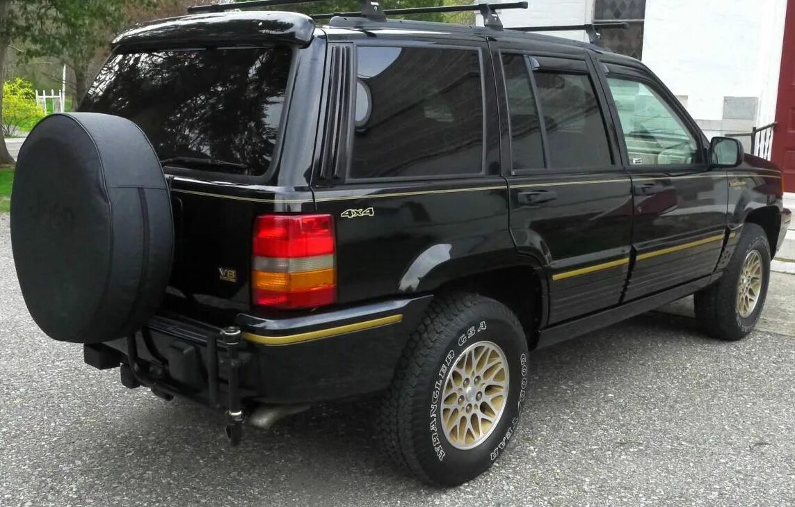 Джип гранд чероки zj купить. Jeep Grand Cherokee ZJ 1995. Джип Гранд Чероки ZJ 5.2. Jeep Grand Cherokee 1993 багажник. Джип Гранд Чероки 1995.