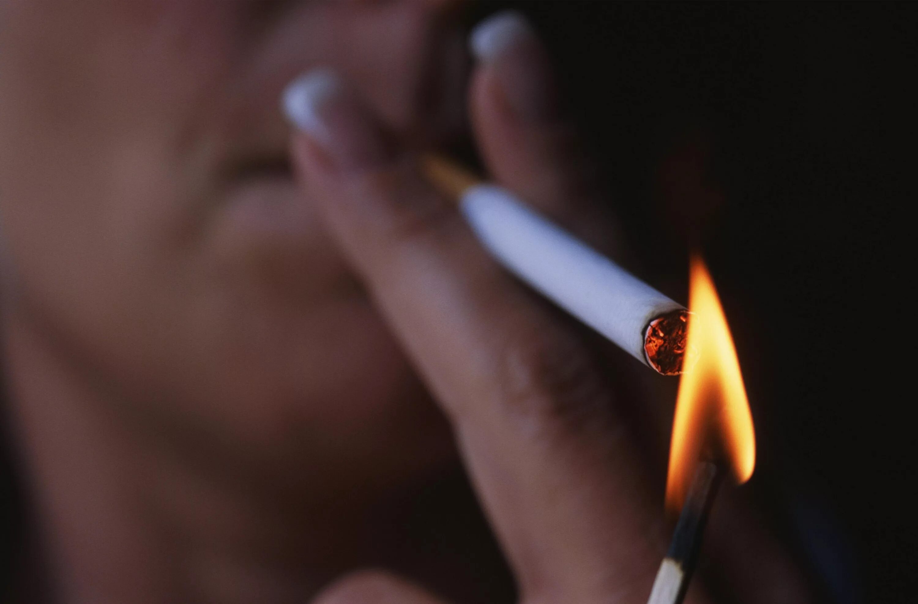 привычка курить. курить вредно. пагубные привычки. табак курение. виктор сиднев певец.