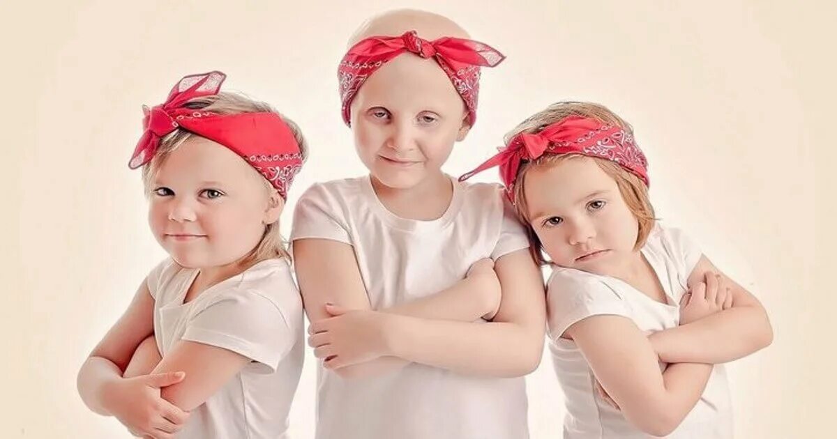 Малышка для троих. Фото девочек ляль победитель. Happy Kids with Cancer. Три очаровательные